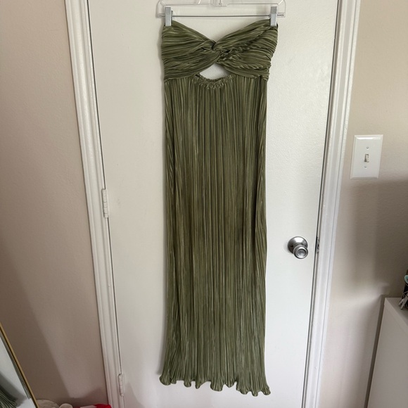 Hello Molly Dresses & Skirts - Hello Molly Olive Green Pleated Dress NWT